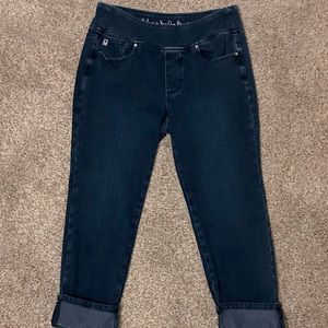 Stretch cuffed Jean capri